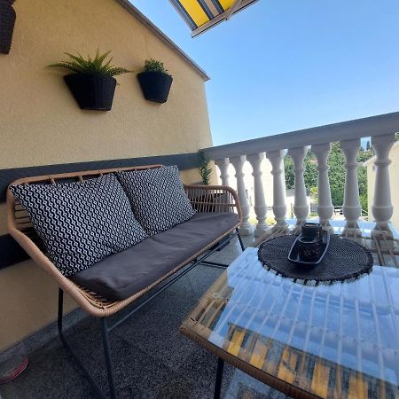Apartman Moris Малинска Екстериор снимка