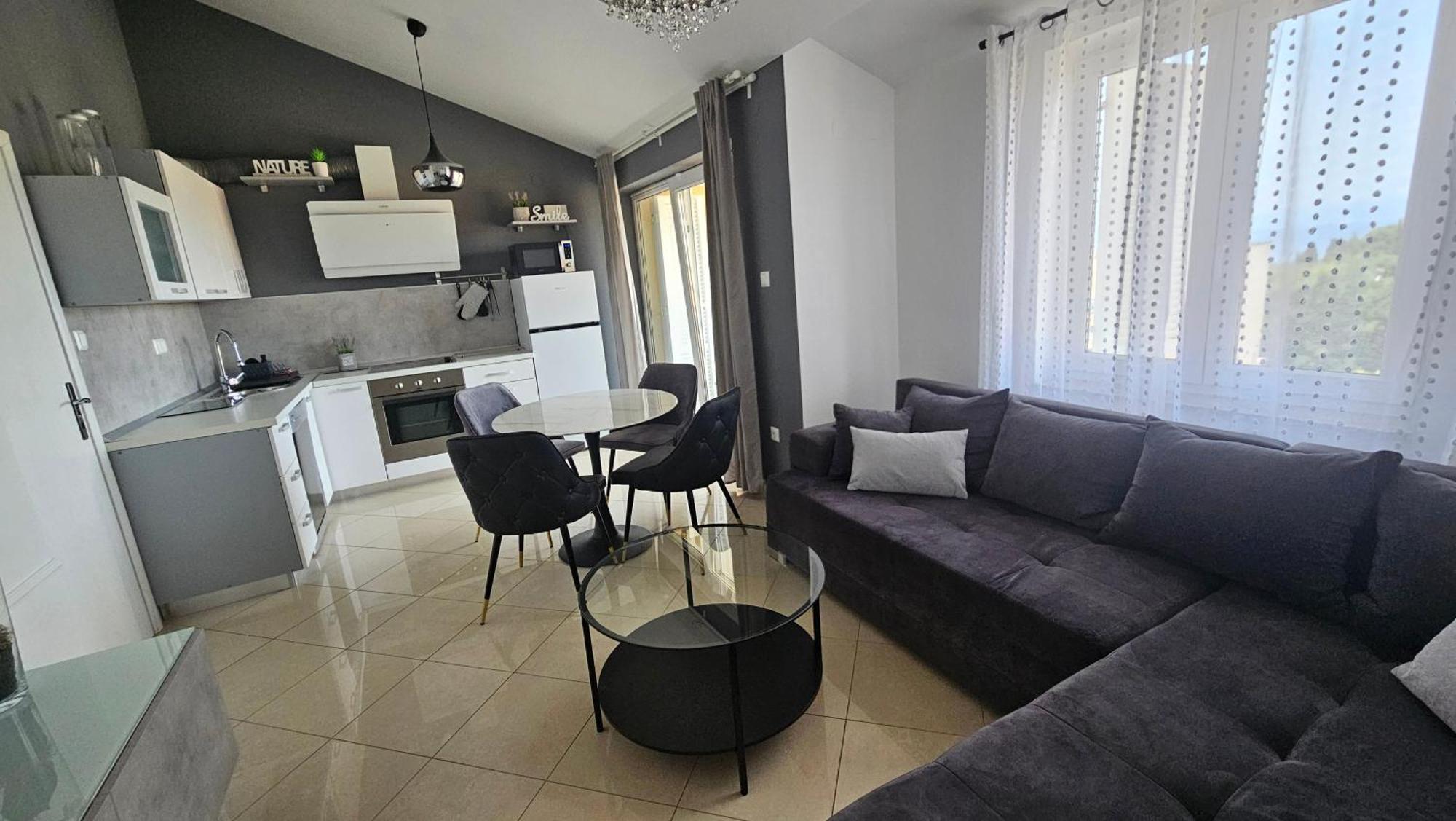 Apartman Moris Малинска Екстериор снимка