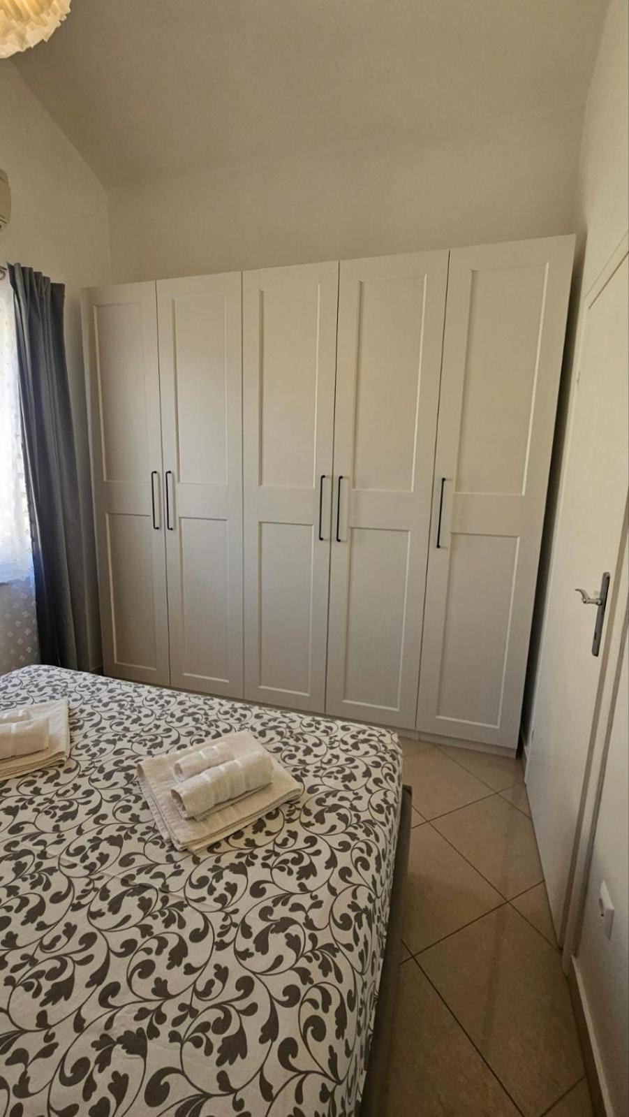 Apartman Moris Малинска Екстериор снимка